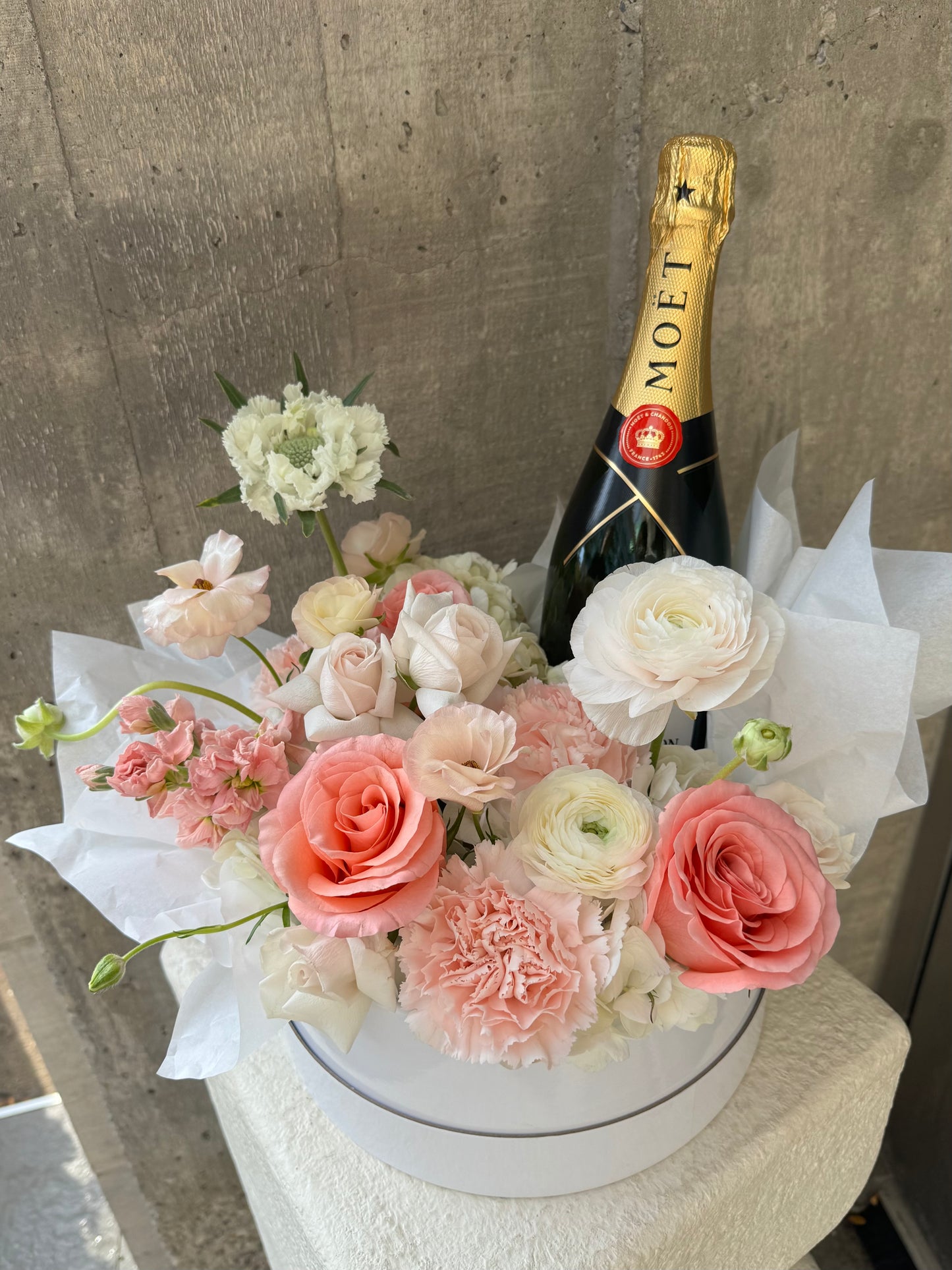 Flowers & Champagne