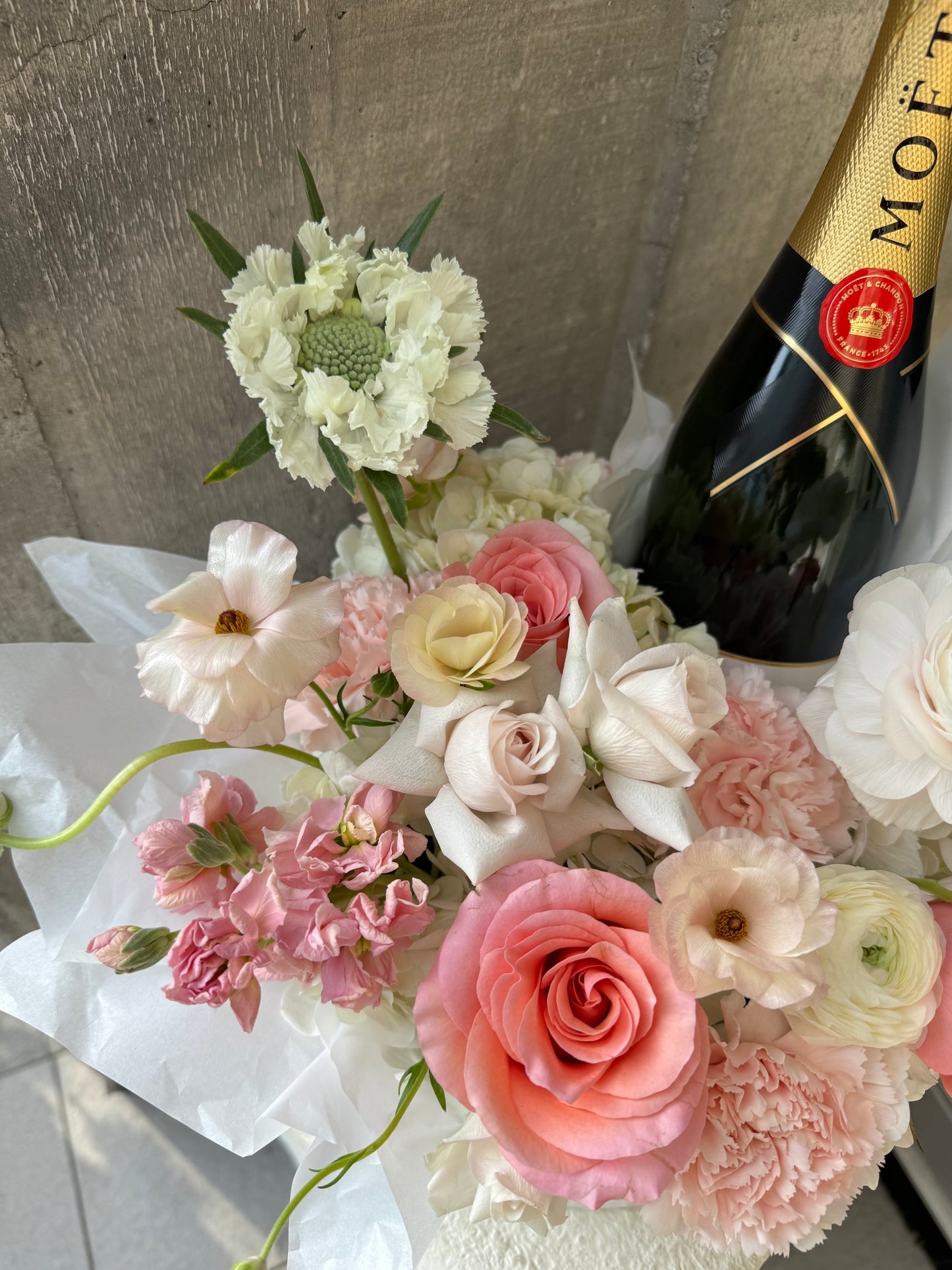Flowers & Champagne