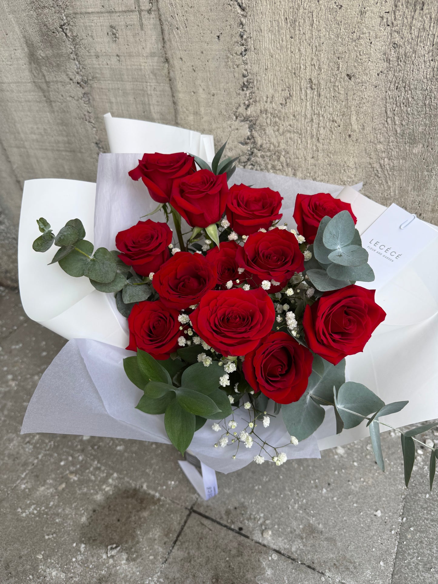 12 Roses Bouquet