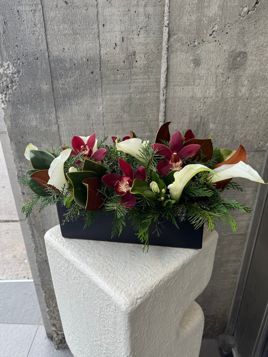 (Winter Collection) Long & Low Centerpiece