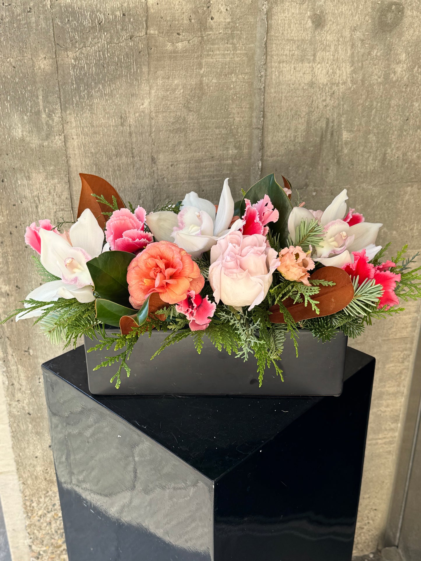 (Winter Collection) Long & Low Centerpiece