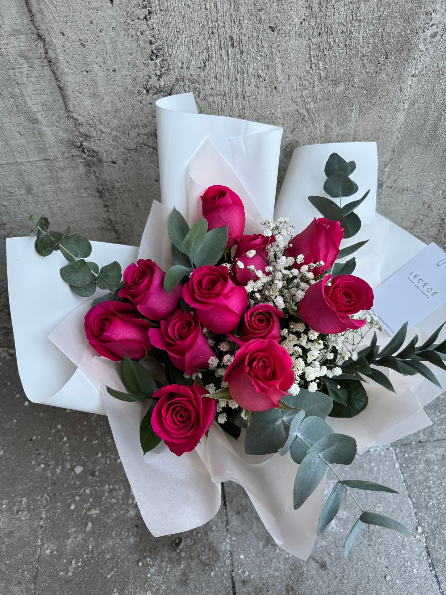 12 Roses Bouquet