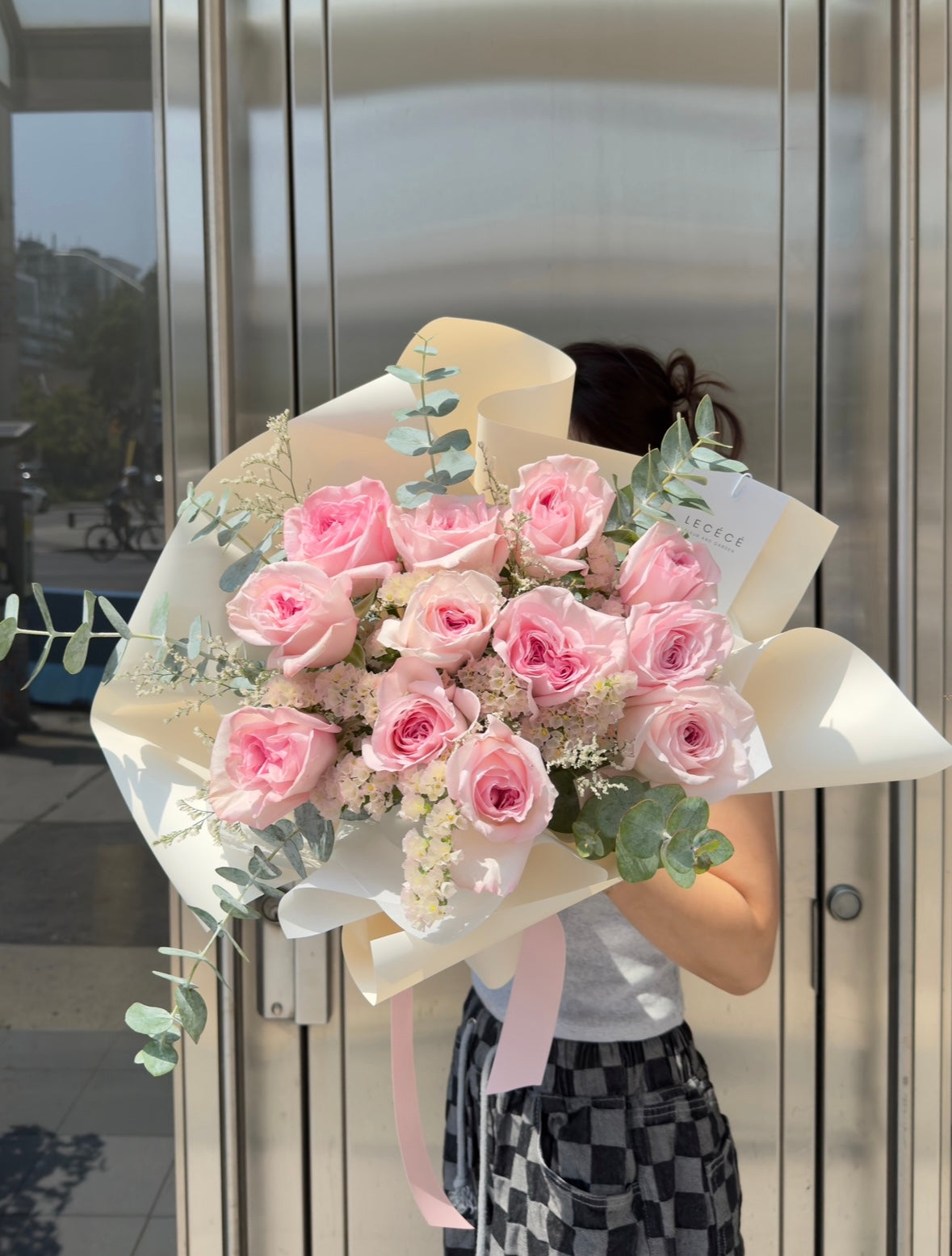 Premium | 12-Rose Bouquet