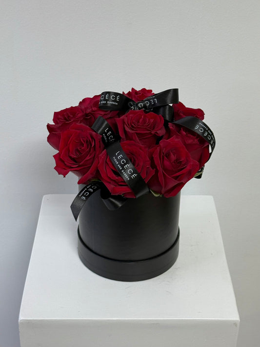 Classic Rose Box No.1 (12 Roses)